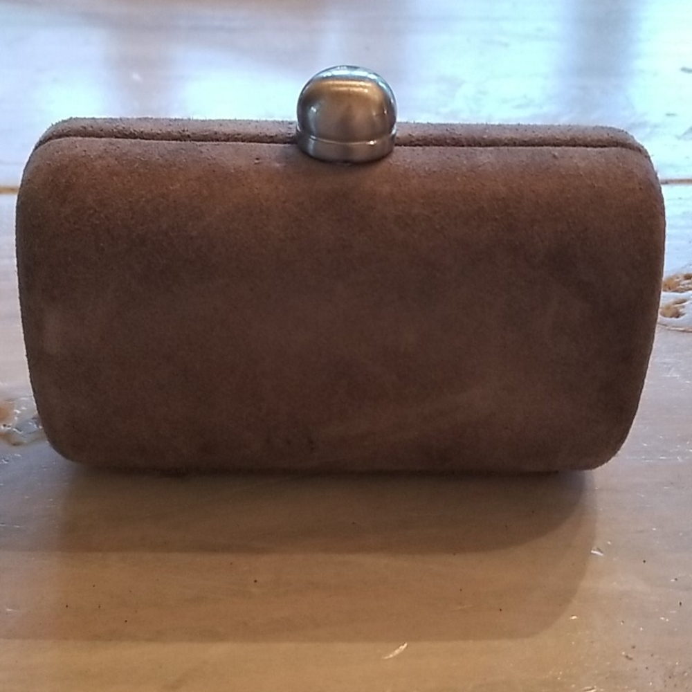 Clutch - Picture 4 of 5